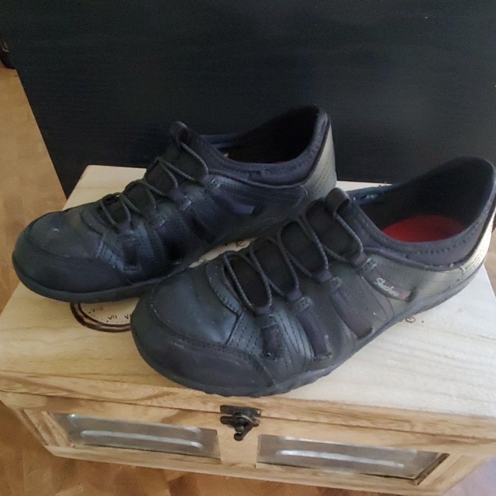 Nonslip work shoes